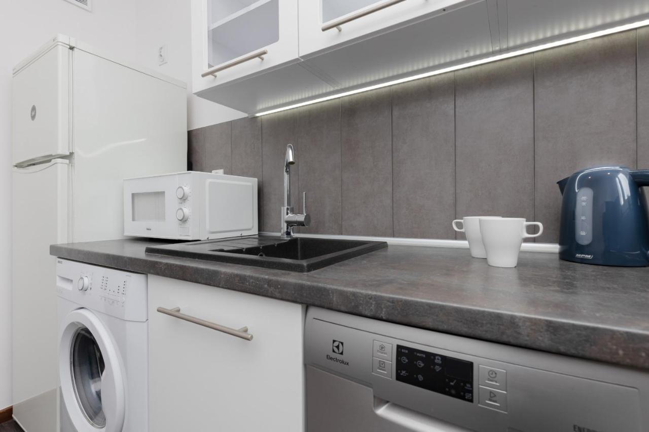 Old Town Spacious Apartment Bonifraterska By Renters Varsovia Exterior foto